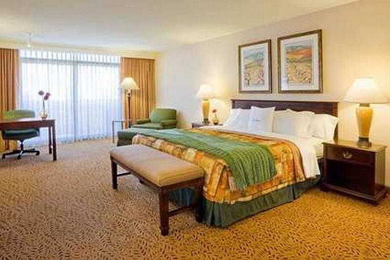 Hotel Doubletree By Hilton San José Habitación foto